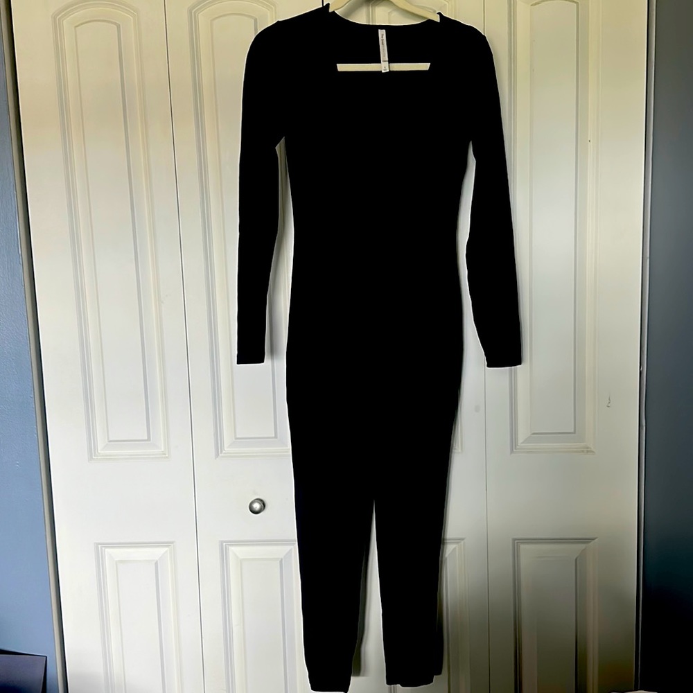 The Group by Babaton Soft Contour Long sleeve Jumpsuit